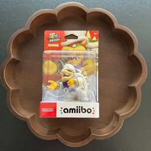 Nintendo Super Mario Odyssey Bowser Figure
